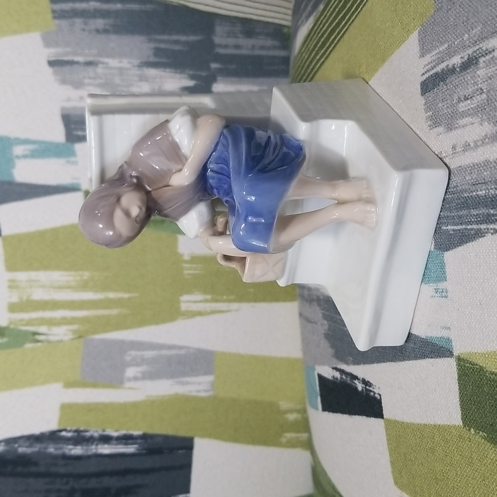 Copenhagen Porcelain The Little Match Girl B&G Bing and Grondahl Figurine Signed
